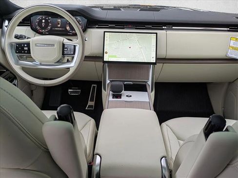 New 2026 Land Rover Range Rover SE image 16