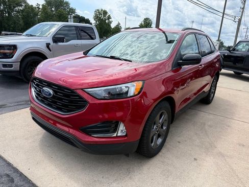Certified 2023 Ford Edge SEL w/ Sport Appearance Package AWD/4WD image 5