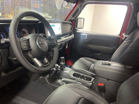 New 2025 Jeep Gladiator Sport image 10