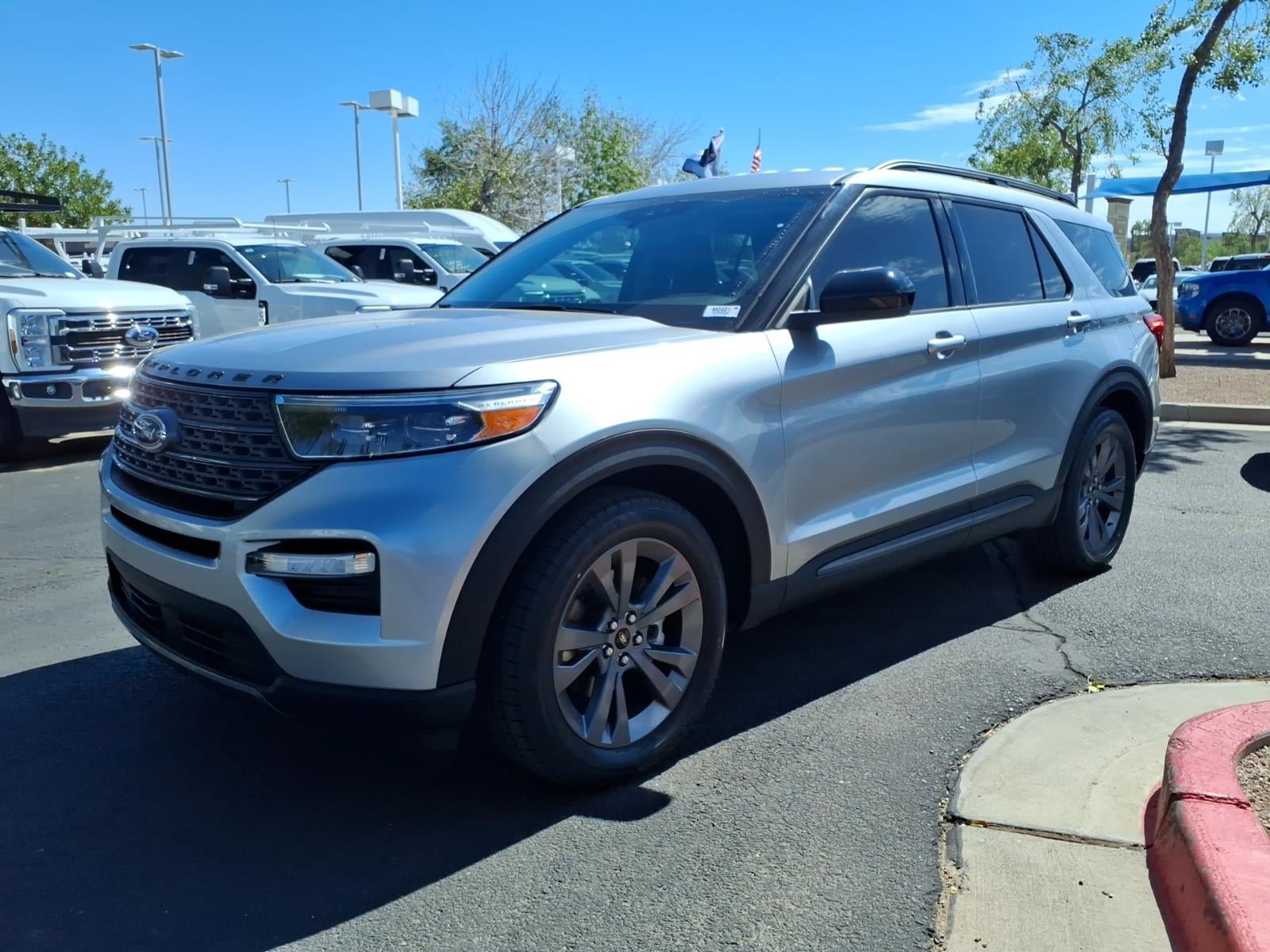 Certified 2024 Ford Explorer XLT w/ Equipment Group 202A RWD image 8