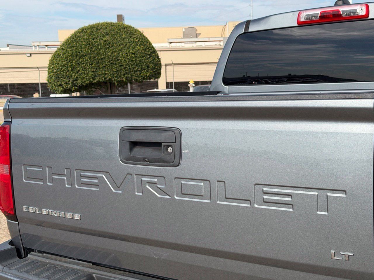 Used 2022 Chevrolet Colorado LT RWD image 8