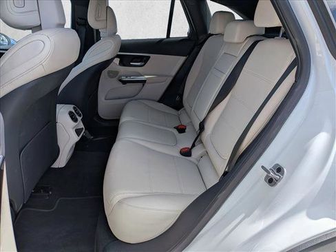 Used 2026 Mercedes-Benz GLC 300 4MATIC image 19