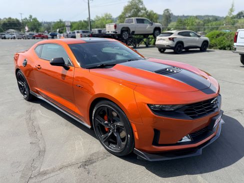 Used 2022 Chevrolet Camaro LT w/ RS Package RWD image 4
