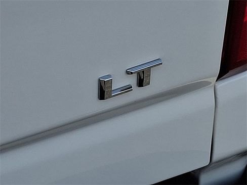 Used 2024 Chevrolet Silverado 2500 LT image 26