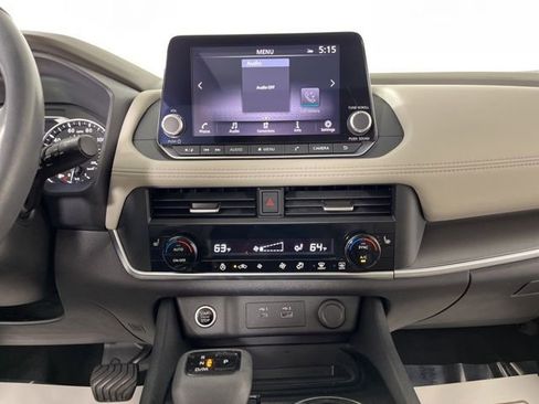 Used 2023 Nissan Rogue SV w/ SV Premium B Package image 25