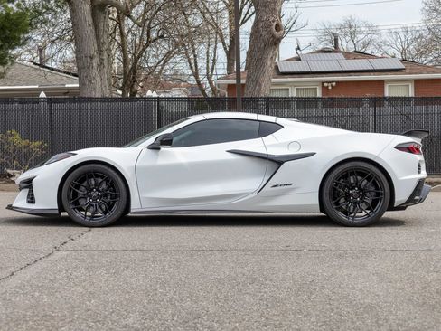 Used 2023 Chevrolet Corvette Z06 w/ Engine Appearance Package RWD image 29