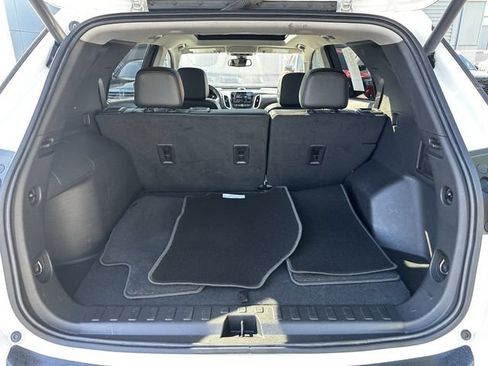 Used 2024 Chevrolet Equinox Premier AWD/4WD image 42