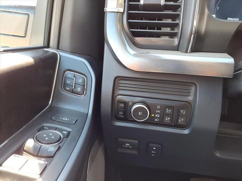 Used 2025 Ford F350 Lariat w/ Lariat Ultimate Package image 13