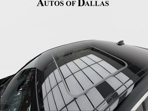 Used 2022 BMW 330i Sedan w/ Driving Assistance Package RWD image 11