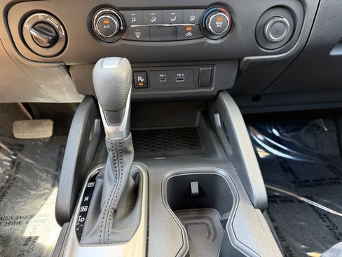 Used 2025 Nissan Frontier S AWD/4WD image 22