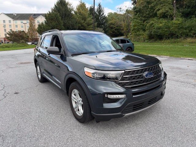 Used 2022 Ford Explorer XLT w/ Equipment Group 202A AWD/4WD image 1