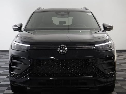 New 2026 Volkswagen Tiguan SE R-Line AWD/4WD image 22