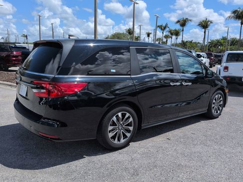 Used 2023 Honda Odyssey EX-L image 5