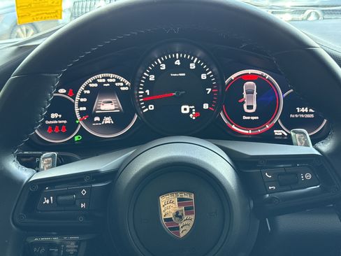 Used 2023 Porsche Panamera Platinum Edition image 40