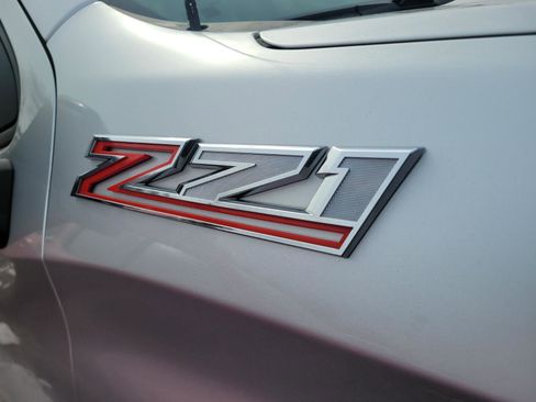 Used 2021 Chevrolet Silverado 1500 LT Trail Boss w/ Convenience Package II image 5