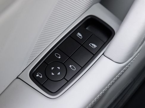 Certified 2026 Porsche 911 Turbo S AWD/4WD image 19