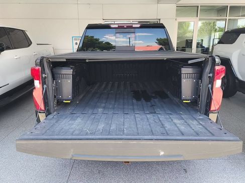Certified 2019 Chevrolet Silverado 1500 High Country w/ Technology Package AWD/4WD image 26