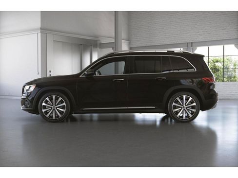 Certified 2023 Mercedes-Benz GLB 250 4MATIC image 14