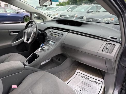 Used 2014 Toyota Prius Two FWD image 29