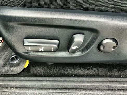 Used 2024 Toyota 4Runner TRD Off-Road image 12