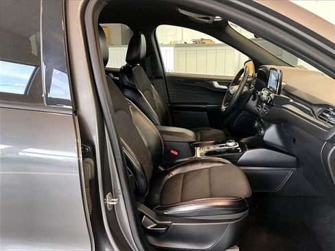 Used 2023 Ford Escape ST-Line image 11
