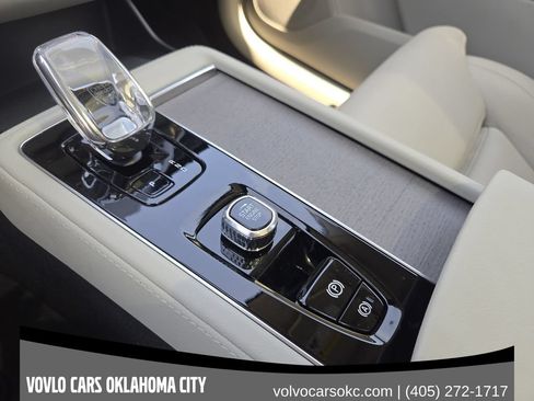 Used 2026 Volvo XC90 B6 Ultra w/ Protection Package AWD/4WD image 21