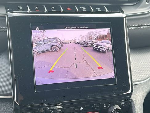 New 2025 Jeep Grand Cherokee L Altitude image 23