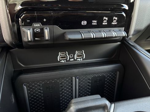 New 2026 RAM 3500 Laramie AWD/4WD image 20