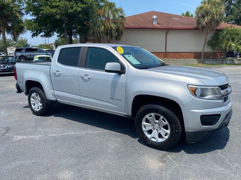Used 2020 Chevrolet Colorado LT RWD image 5