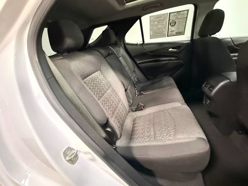 Used 2023 Chevrolet Equinox LT AWD/4WD image 17