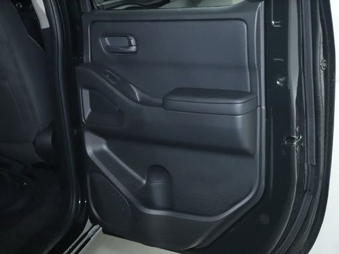 Certified 2025 Nissan Frontier S image 30