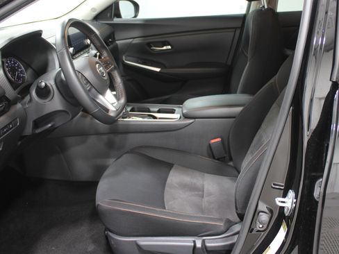 Used 2023 Nissan Sentra SR image 3