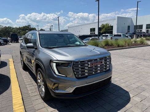 Used 2024 GMC Acadia Denali w/ Super Cruise Package FWD image 5