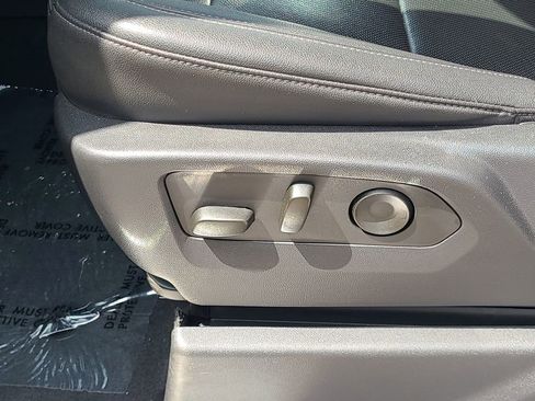 Used 2022 Chevrolet Silverado 1500 LTZ w/ LTZ Premium Package image 27