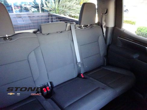 New 2026 GMC Sierra 1500 SLE image 18