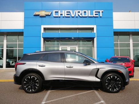 Used 2024 Chevrolet Blazer EV RS AWD/4WD image 25