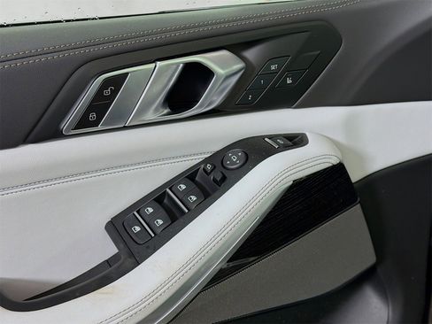 Used 2026 BMW X5 xDrive40i w/ M Sport Package image 21