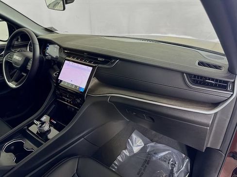 New 2025 Jeep Grand Cherokee Limited AWD/4WD image 29
