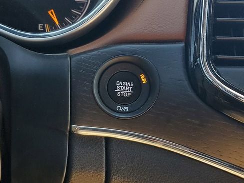 Certified 2019 Jeep Grand Cherokee Summit image 36