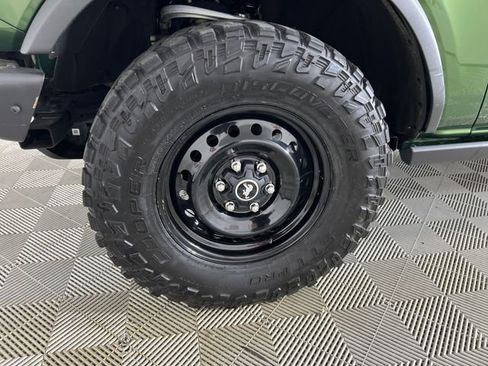 Used 2022 Ford Bronco Black Diamond image 25