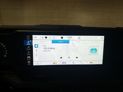 Used 2024 Jeep Wrangler Unlimited Rubicon w/ Convenience Group image 10