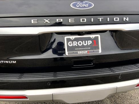 Used 2023 Ford Expedition Platinum AWD/4WD image 10