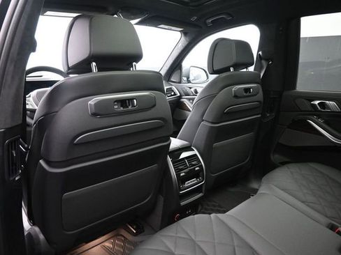 New 2026 BMW X7 xDrive40i w/ Executive Package image 10