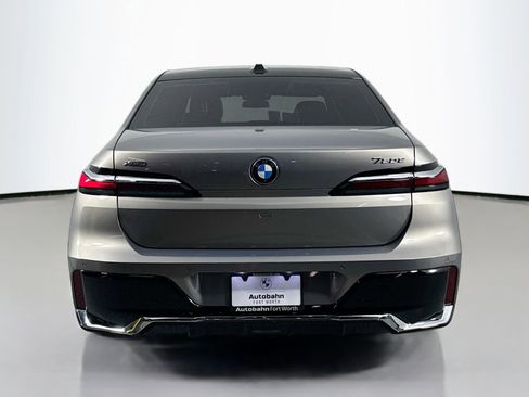 New 2025 BMW 750e xDrive image 5