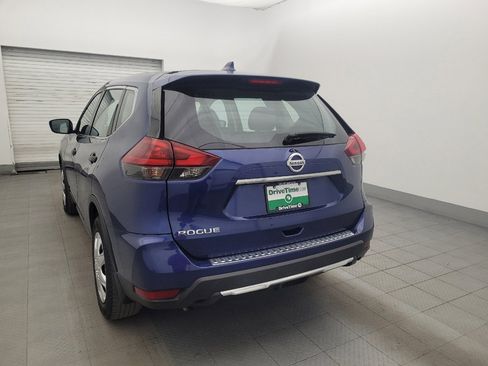 Used 2020 Nissan Rogue S FWD image 5