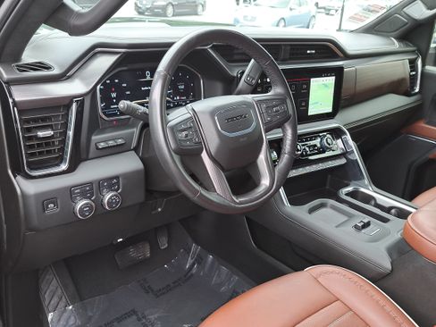 Used 2024 GMC Sierra 2500 Denali Ultimate w/ Max Trailering Package AWD/4WD image 16