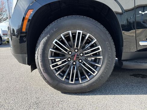 New 2026 GMC Yukon XL Elevation image 12