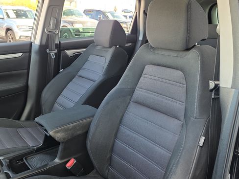 Used 2019 Honda CR-V LX image 12