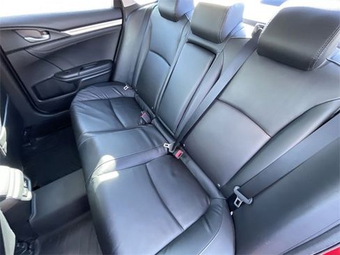 Used 2016 Honda Civic Touring image 18