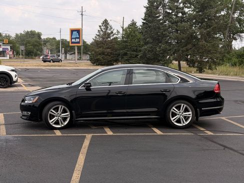 Used 2015 Volkswagen Passat 1.8T SE FWD image 5